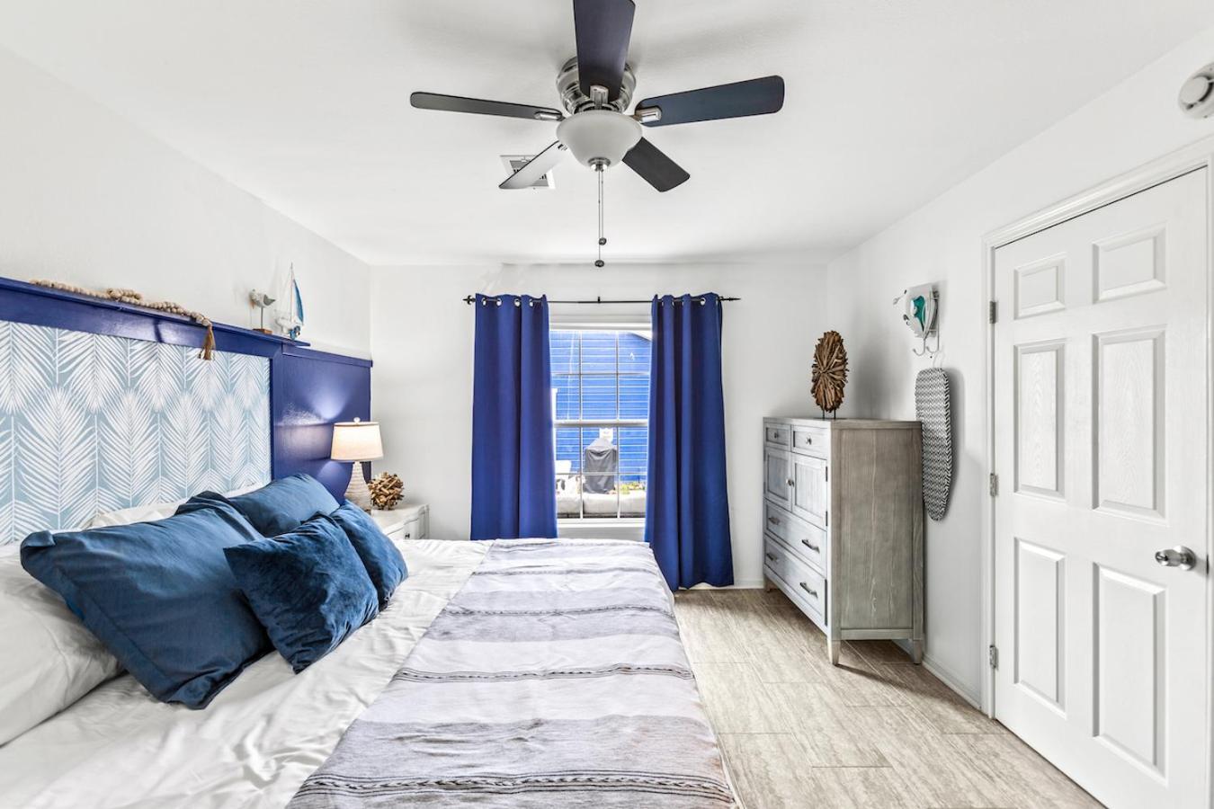 The Blue Oasis With Handicap Ramp Access Dog Friendly & Cowboy Pool Galveston Exterior foto