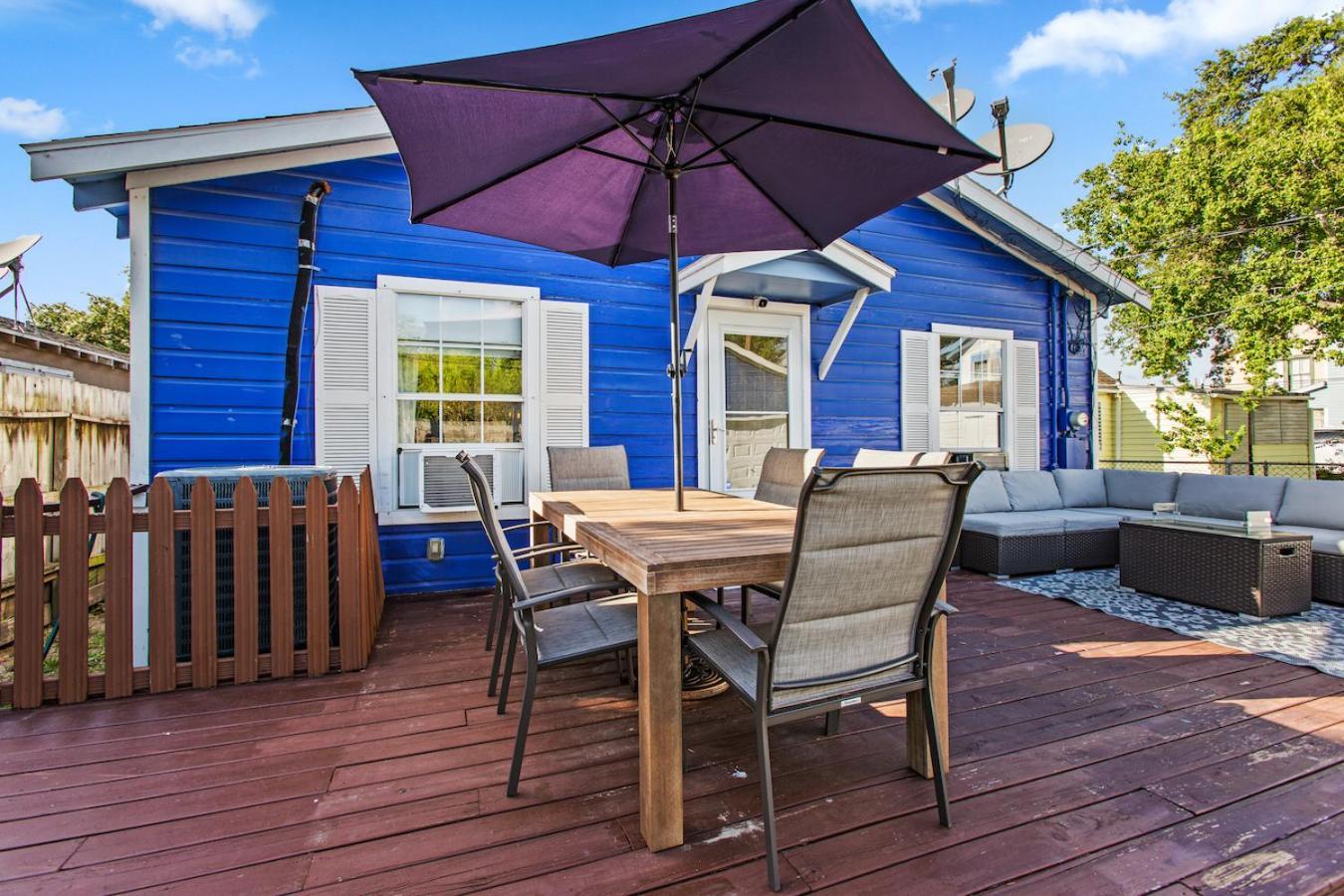 The Blue Oasis With Handicap Ramp Access Dog Friendly & Cowboy Pool Galveston Exterior foto